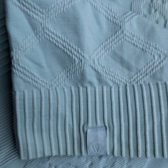Lululemon Restless Pullover –‎ Seamless Winter Blue Run Top Sz 4 Cable Knit Look - Picture 9 of 16